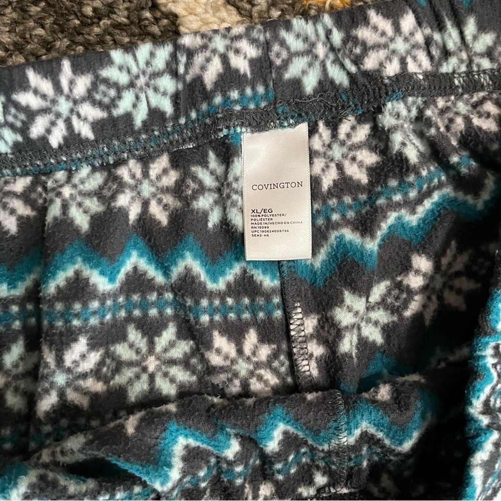 Covington Teal and Dark Gray Patterned Pajama Set XL - Picture 5 of 5